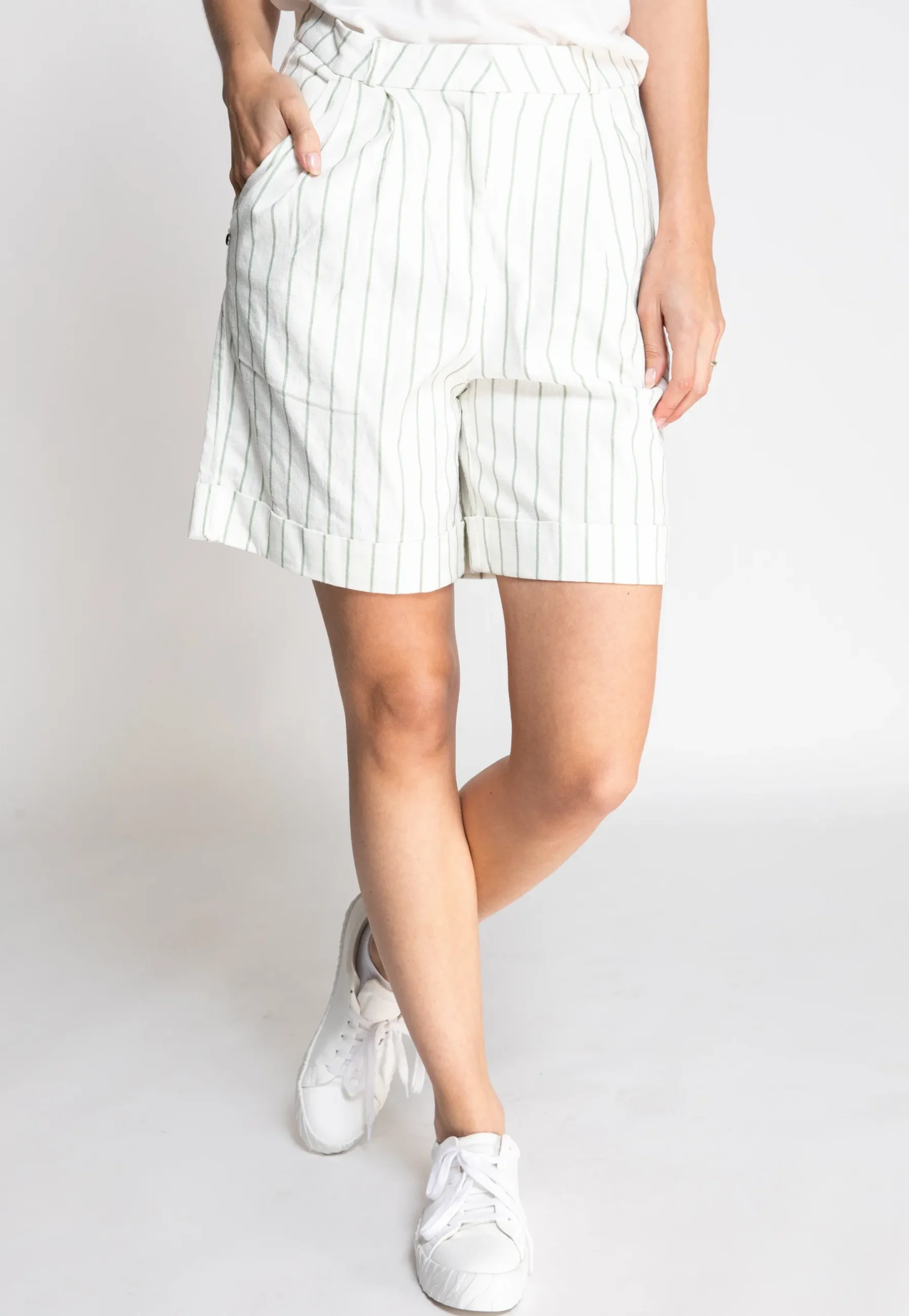 Clearance FJELLA Damen Röcke & Shorts