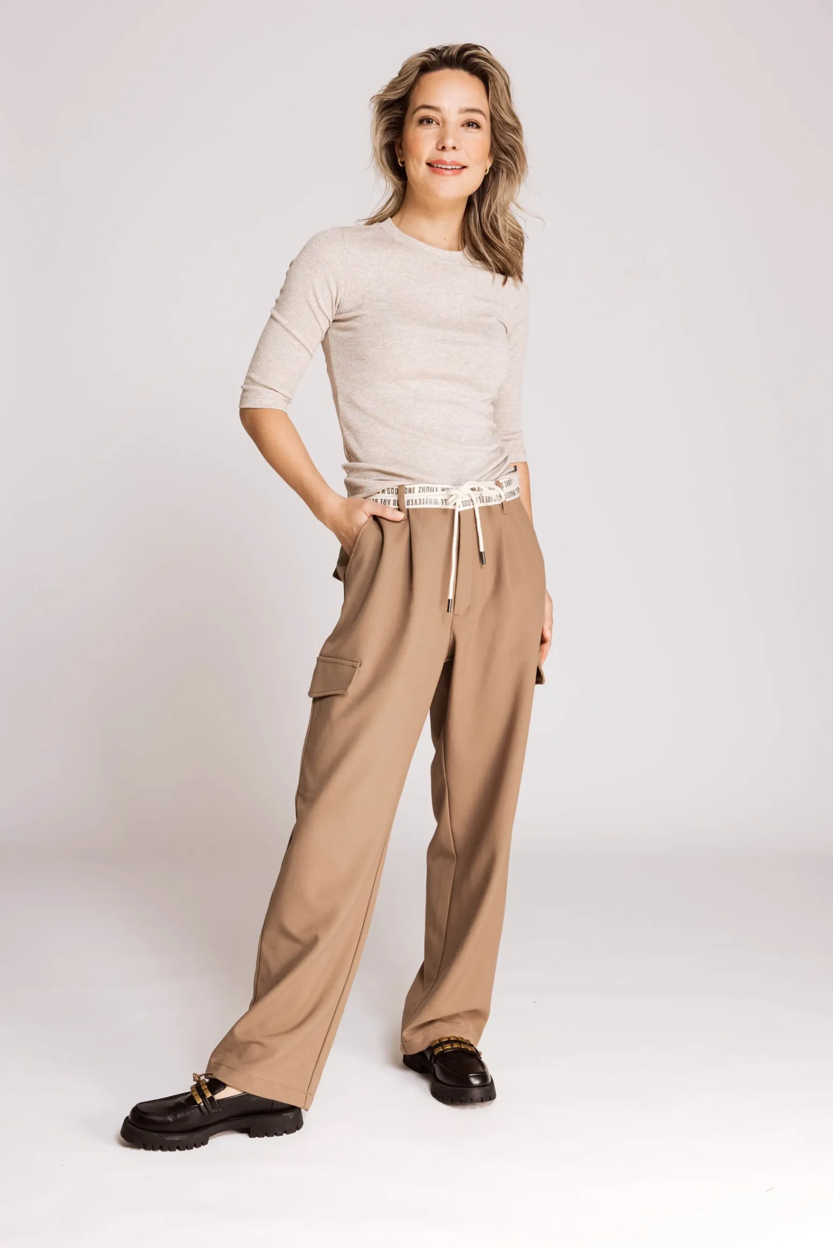Discount ZHULLA Damen Hosen